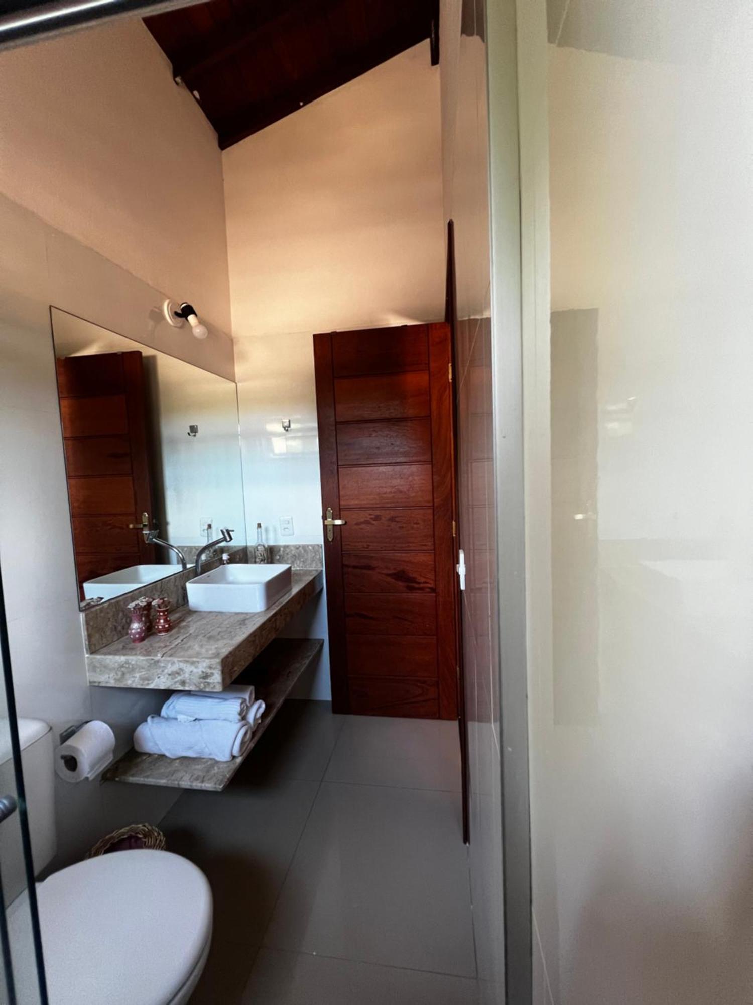 Apartment Novo A 100m Da Rua Mucuge Com Ar, Wi-fi, Estacionamento Porto Seguro