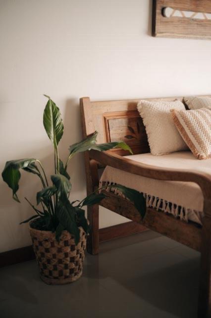 Apartment Novo A 100m Da Rua Mucuge Com Ar, Wi-fi, Estacionamento *